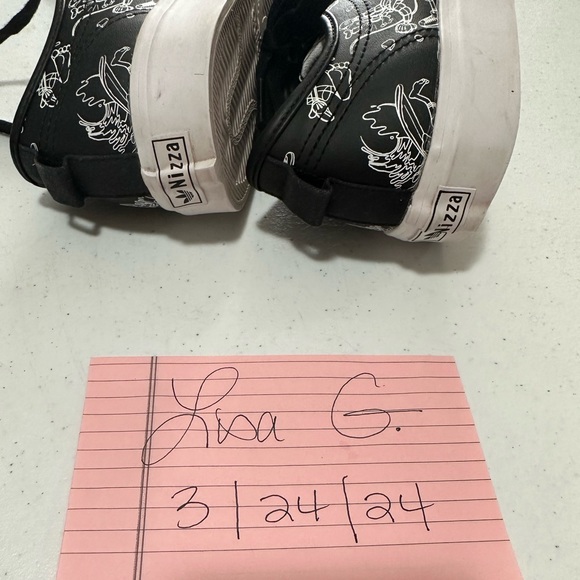 2 pair of Adidas size 4 Disney Goofy shoes - Picture 5 of 10